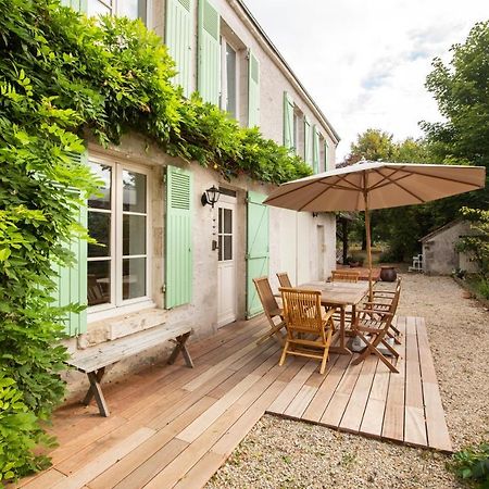 Le Jardin De Josnes Bed and Breakfast Eksteriør billede