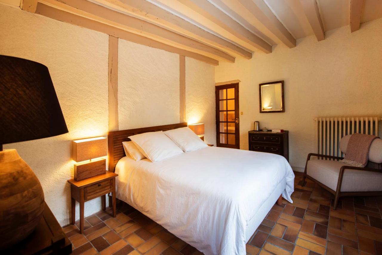 Le Jardin De Josnes Bed and Breakfast Eksteriør billede