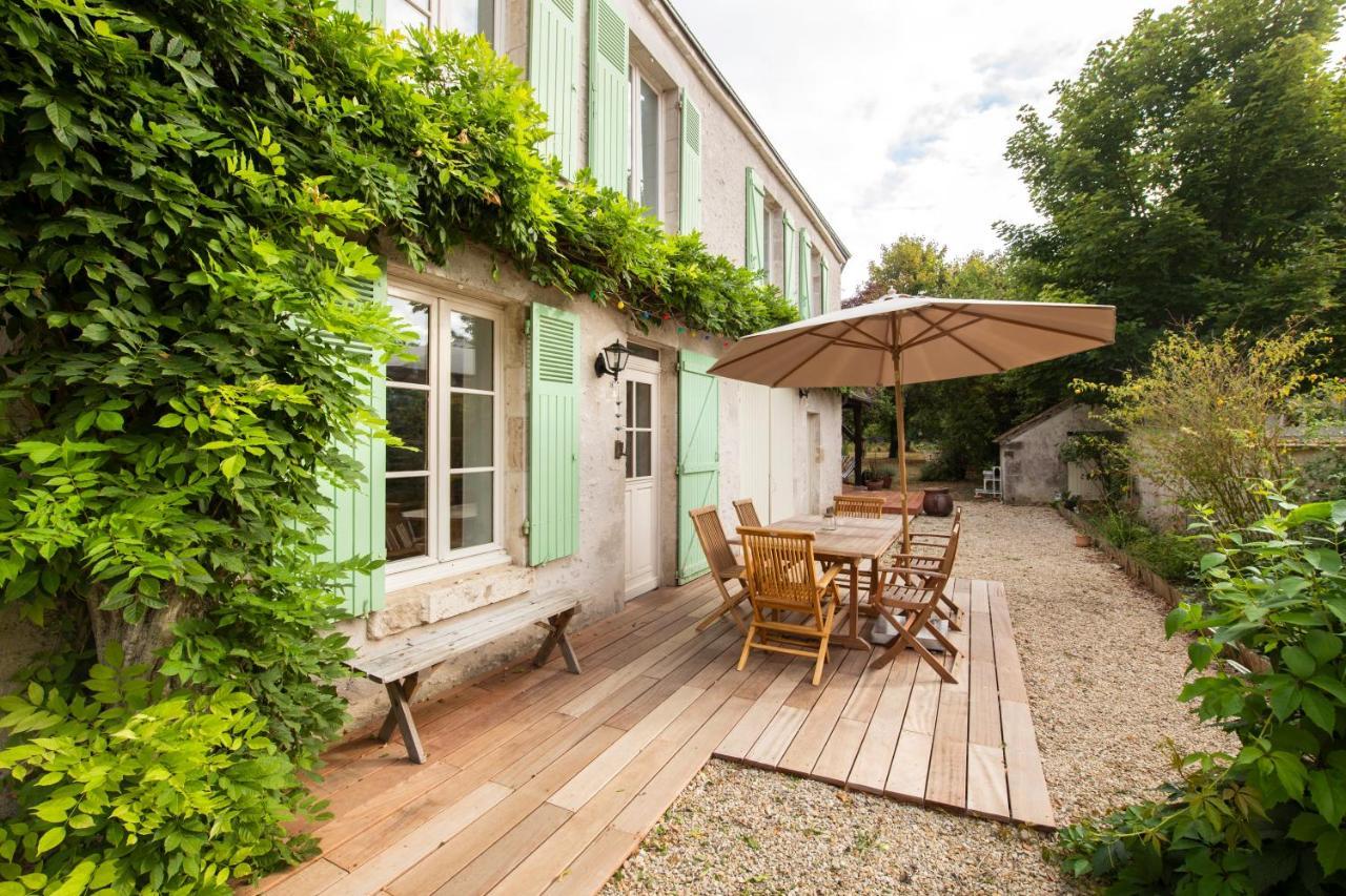 Le Jardin De Josnes Bed and Breakfast Eksteriør billede